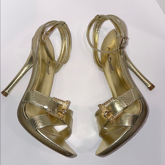 Anne Michelle Gold Heels with Stiletto Heels and Open Toe Design - Picture 3 of 12